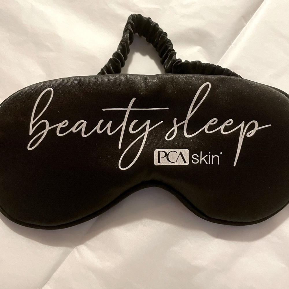 Nwt Black Satin Beauty sleep mask PCA Skincare 🌸